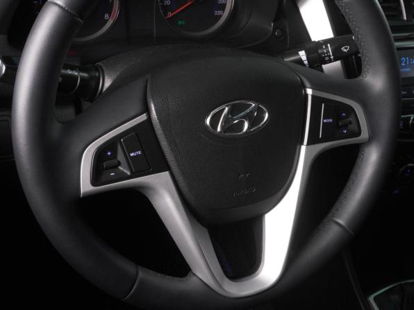 Hyundai Solaris I с пробегом 2014 года, цена 730 000 рублей, 156787 км, седан, Автокод Объявления