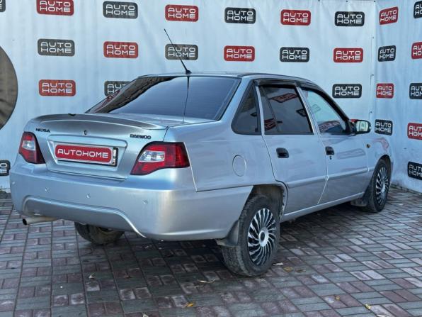 Daewoo Nexia I Рестайлинг с пробегом 2011 года, цена 199 990 рублей, 300000 км, седан, Автокод Объявления