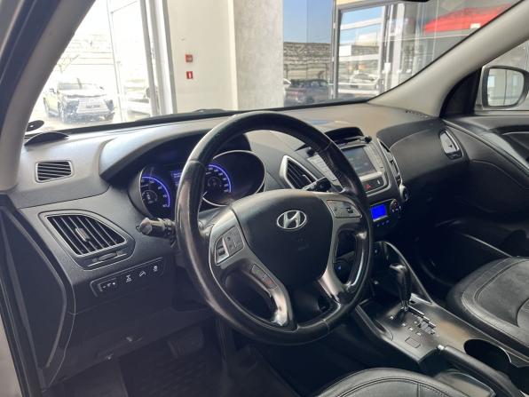 Hyundai ix35 I с пробегом 2011 года, цена 1 220 000 рублей, 212000 км, внедорожник, Автокод Объявления