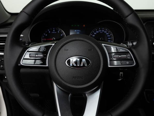 Kia Optima IV Рестайлинг с пробегом 2019 года, цена 1 290 000 рублей, 196900 км, седан, Автокод Объявления