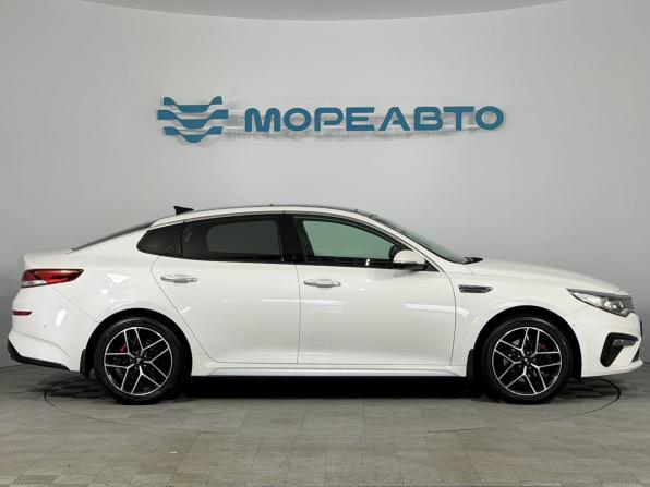 Kia Optima IV Рестайлинг с пробегом 2018 года, цена 2 350 000 рублей, 98066 км, седан, Автокод Объявления