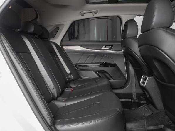 Kia K5 III с пробегом 2023 года, цена 3 089 654 рубля, 74090 км, седан, Автокод Объявления