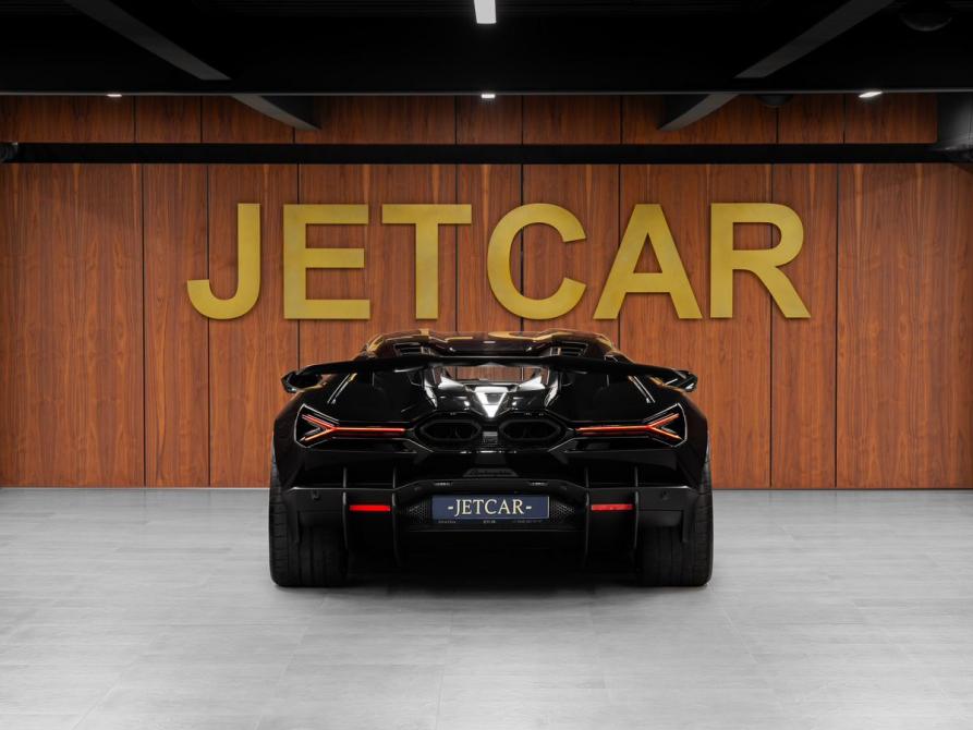 Lamborghini Revuelto Москва  - изображение 14