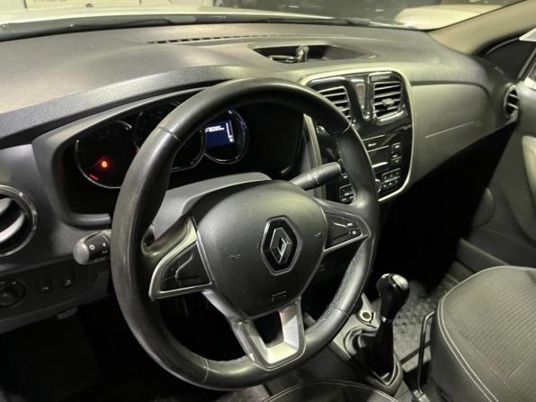 Renault Logan II Рестайлинг с пробегом 2021 года, цена 590 000 рублей, 178085 км, седан, Автокод Объявления