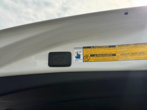 Toyota RAV4 IV (XA40) с пробегом 2013 года, цена 1 990 000 рублей, 175000 км, внедорожник, Автокод Объявления