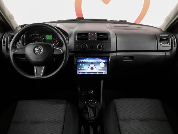 Skoda Fabia II Рестайлинг с пробегом 2014 года, цена 680 000 рублей, 140222 км, хэтчбек, Автокод Объявления