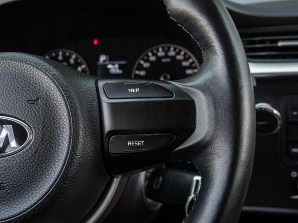 Kia Rio IV Рестайлинг с пробегом 2021 года, цена 1 740 000 рублей, 126733 км, хэтчбек, Автокод Объявления