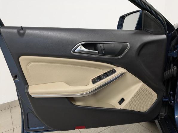 Mercedes-Benz GLA I (X156) Рестайлинг с пробегом 2019 года, цена 2 400 000 рублей, 92405 км, внедорожник, Автокод Объявления