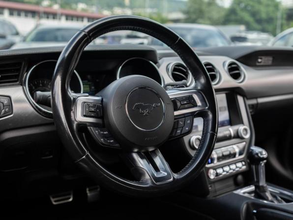 Ford Mustang VI Рестайлинг с пробегом 2020 года, цена 3 599 000 рублей, 59718 км, кабриолет, Автокод Объявления
