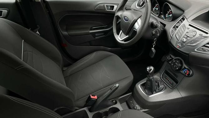 Ford Fiesta Mk6 Рестайлинг с пробегом 2015 года, цена 769 000 рублей, 202000 км, седан, Автокод Объявления