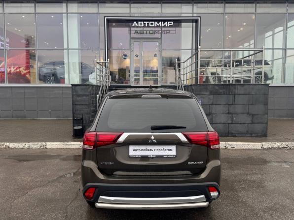 Mitsubishi Outlander III Рестайлинг 2 с пробегом 2018 года, цена 1 955 000 рублей, 57631 км, внедорожник, Автокод Объявления