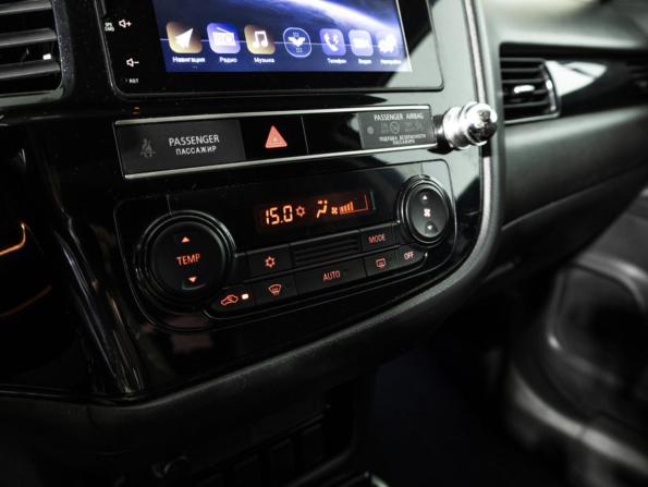 Mitsubishi Outlander III Рестайлинг 3 с пробегом 2019 года, цена 1 879 700 рублей, 112670 км, внедорожник, Автокод Объявления