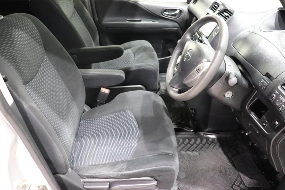 Nissan Serena IV (C26) Иркутск  - изображение 17
