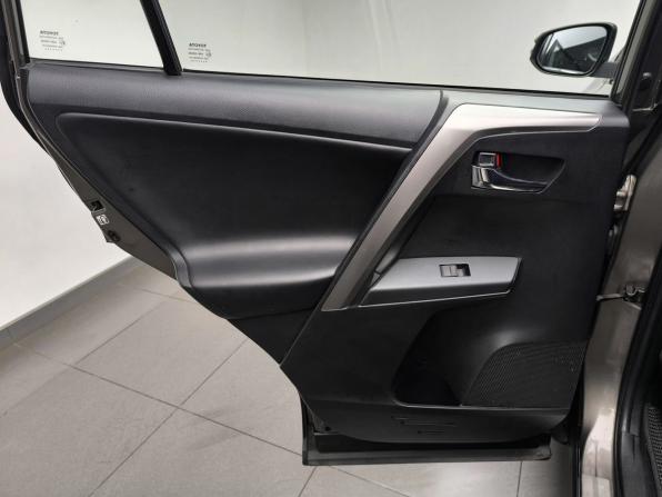 Toyota RAV4 IV (XA40) Рестайлинг с пробегом 2019 года, цена 2 732 000 рублей, 96550 км, внедорожник, Автокод Объявления
