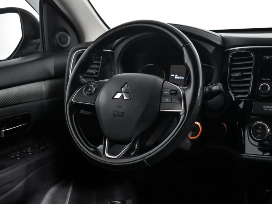 Mitsubishi Outlander III Рестайлинг 2 Санкт-Петербург  - изображение 16