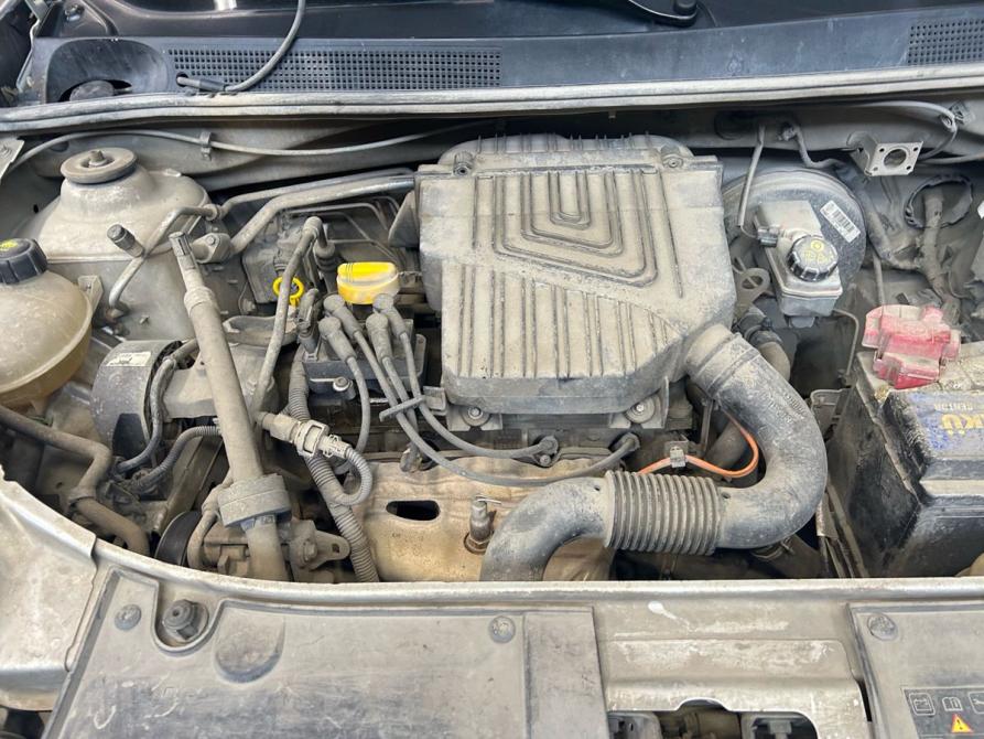Renault Logan II Екатеринбург  - изображение 14