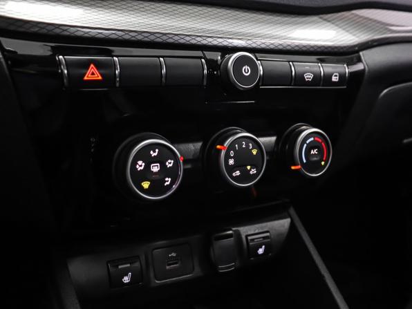 Lada (ВАЗ) Vesta I Рестайлинг (NG) с пробегом 2024 года, цена 1 199 000 рублей, 111812 км, седан, Автокод Объявления