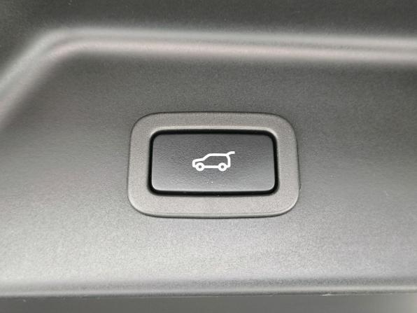 Land Rover Range Rover IV Рестайлинг с пробегом 2019 года, цена 7 490 000 рублей, 93215 км, внедорожник, Автокод Объявления