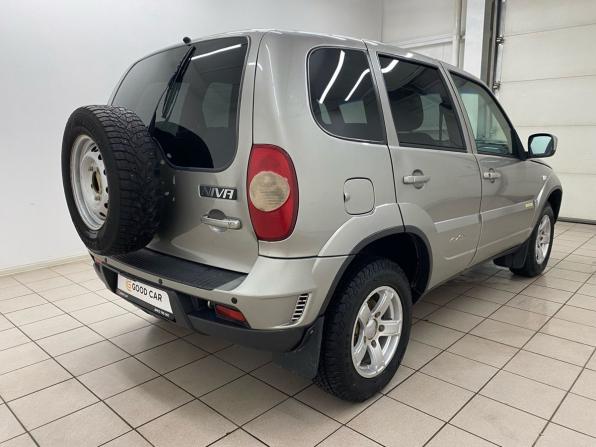 Chevrolet Niva I Рестайлинг с пробегом 2017 года, цена 620 000 рублей, 93230 км, внедорожник, Автокод Объявления
