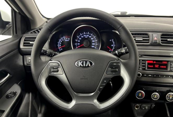 Kia Rio IV с пробегом 2017 года, цена 1 300 000 рублей, 88363 км, седан, Автокод Объявления