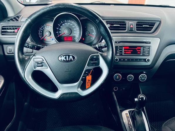 Kia Rio III Рестайлинг с пробегом 2017 года, цена 870 000 рублей, 164235 км, седан, Автокод Объявления