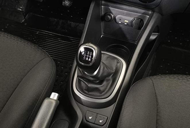 Kia Rio III с пробегом 2015 года, цена 1 020 000 рублей, 77503 км, хэтчбек, Автокод Объявления