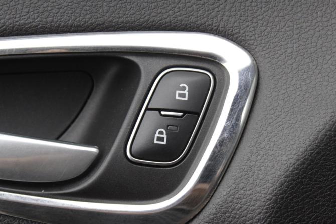 Ford Focus III Рестайлинг с пробегом 2019 года, цена 1 420 000 рублей, 140513 км, седан, Автокод Объявления