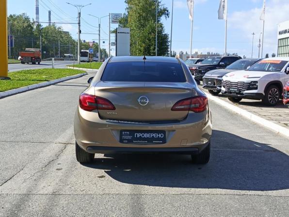 Opel Astra J Рестайлинг с пробегом 2012 года, цена 720 000 рублей, 211813 км, седан, Автокод Объявления