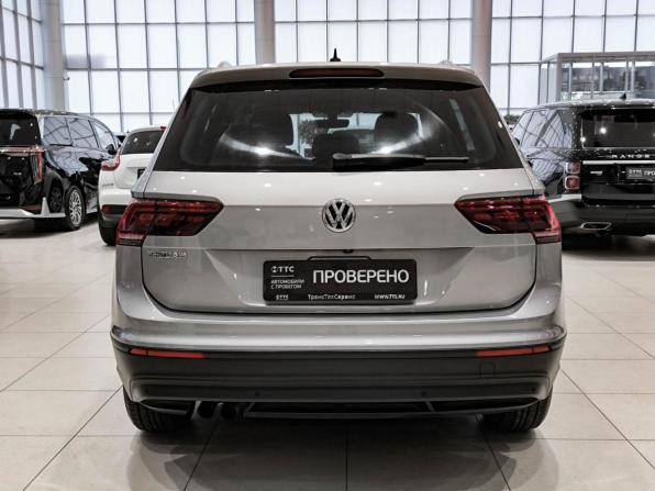 Volkswagen Tiguan II с пробегом 2018 года, цена 2 280 000 рублей, 114984 км, внедорожник, Автокод Объявления