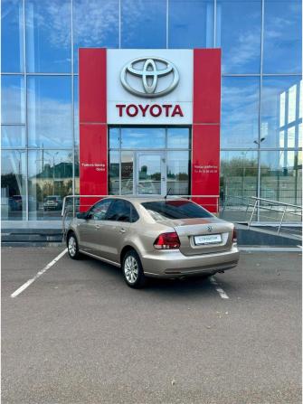 Volkswagen Polo V Рестайлинг с пробегом 2015 года, цена 910 000 рублей, 175654 км, седан, Автокод Объявления