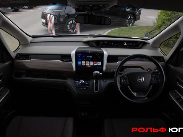 Honda Freed II Рестайлинг с пробегом 2022 года, цена 1 798 000 рублей, 63137 км, компактвэн, Автокод Объявления