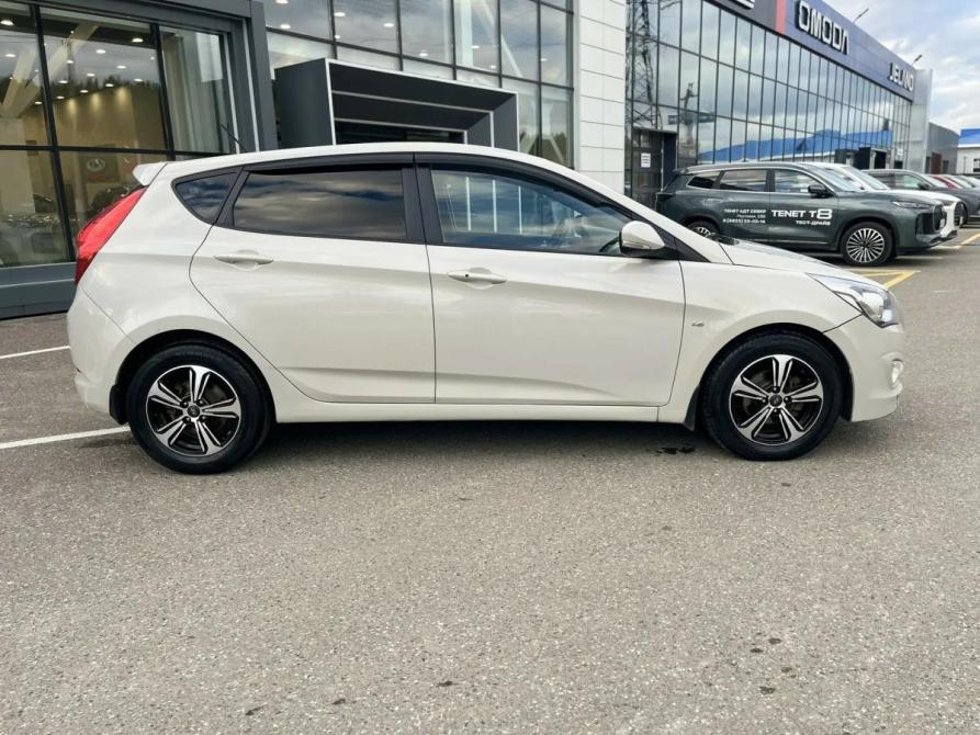 Hyundai Solaris I Рестайлинг Томск  - изображение 9