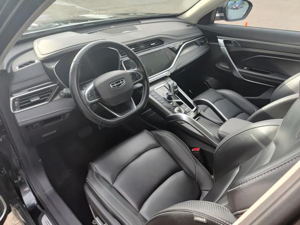 Geely Atlas Pro с пробегом 2023 года, цена 1 995 000 рублей, 72807 км, внедорожник, Автокод Объявления