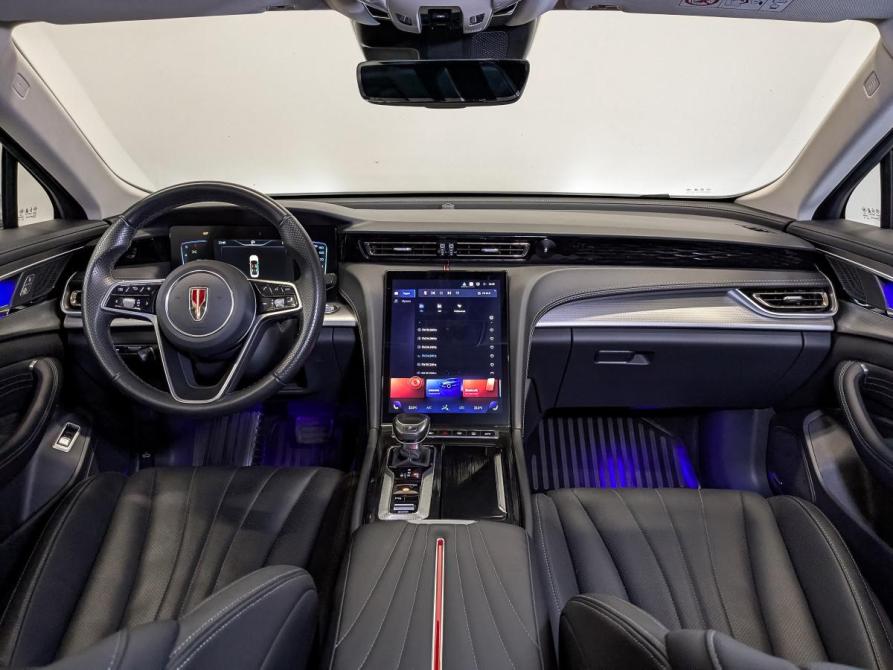 Hongqi H5 II Москва  - изображение 13