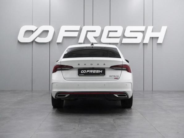 Skoda Octavia IV (A8) с пробегом 2023 года, цена 2 299 000 рублей, 130457 км, лифтбек, Автокод Объявления