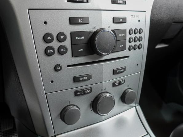 Opel Astra H Рестайлинг с пробегом 2012 года, цена 899 000 рублей, 119573 км, седан, Автокод Объявления