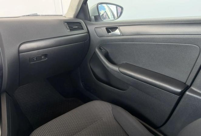 Volkswagen Jetta VI с пробегом 2014 года, цена 735 000 рублей, 271836 км, седан, Автокод Объявления