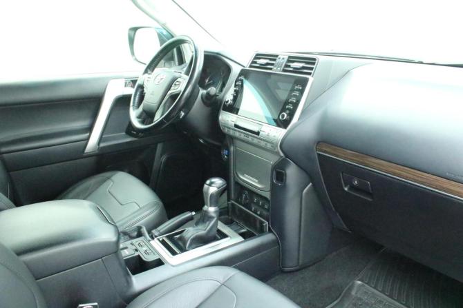 Toyota Land Cruiser Prado 150 Series Рестайлинг 3 с пробегом 2020 года, цена 6 310 000 рублей, 48192 км, внедорожник, Автокод Объявления