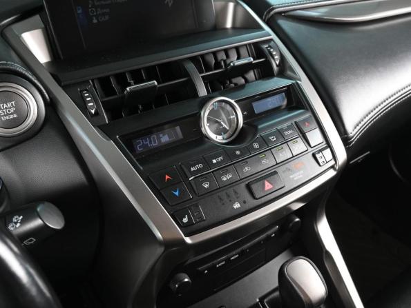 Lexus NX I с пробегом 2017 года, цена 3 149 000 рублей, 166486 км, внедорожник, Автокод Объявления