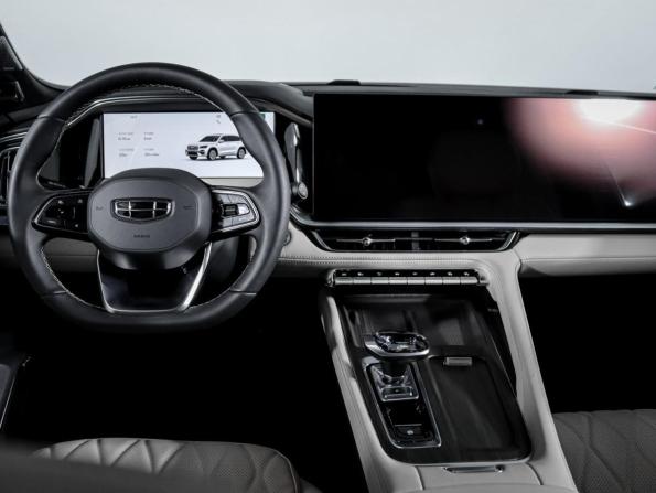 Geely Monjaro I Рестайлинг 2 с пробегом 2025 года, цена 4 099 999 рублей, 2340 км, внедорожник, Автокод Объявления