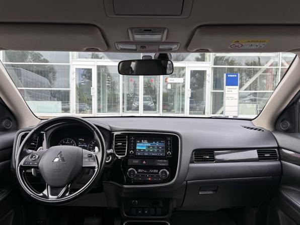 Mitsubishi Outlander III Рестайлинг 2 с пробегом 2017 года, цена 1 855 000 рублей, 174508 км, внедорожник, Автокод Объявления