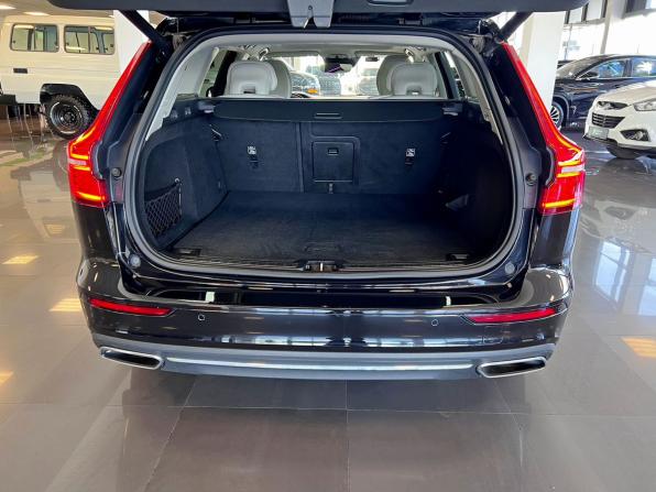 Volvo V60 II с пробегом 2018 года, цена 2 240 000 рублей, 273438 км, универсал, Автокод Объявления