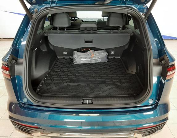 Geely Monjaro I с пробегом 2023 года, цена 3 290 000 рублей, 50801 км, внедорожник, Автокод Объявления