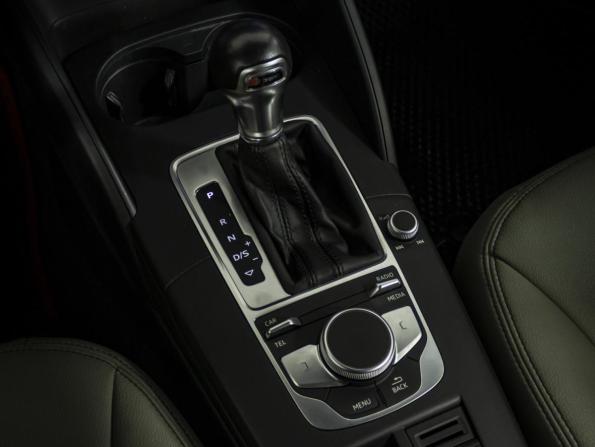 Audi A3 III (8V) Рестайлинг с пробегом 2017 года, цена 2 120 000 рублей, 89018 км, седан, Автокод Объявления