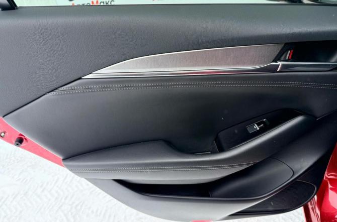 Mazda 6 III (GJ) Рестайлинг 2 с пробегом 2019 года, цена 2 350 000 рублей, 67737 км, седан, Автокод Объявления