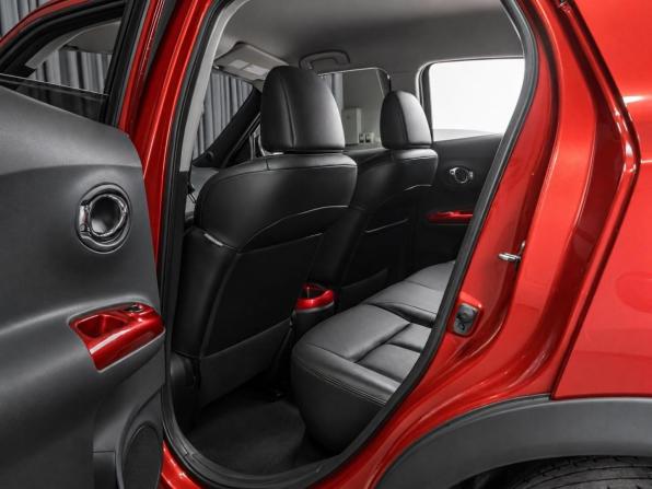 Nissan Juke I с пробегом 2012 года, цена 989 000 рублей, 195566 км, внедорожник, Автокод Объявления