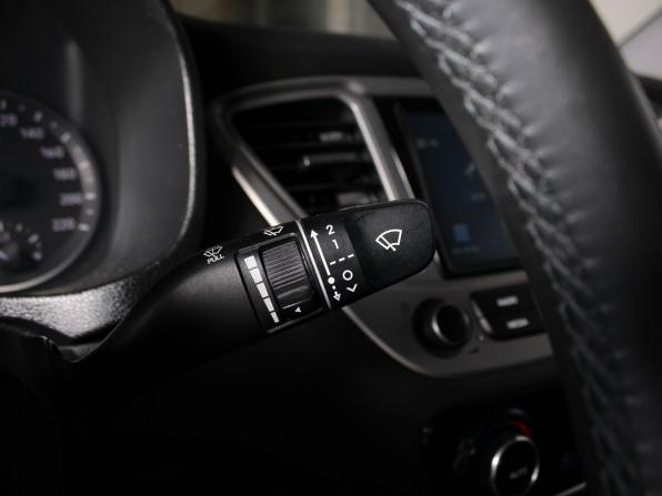 Hyundai Solaris II с пробегом 2019 года, цена 1 340 000 рублей, 126759 км, седан, Автокод Объявления