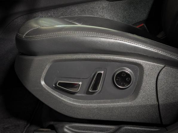 Hyundai Genesis II с пробегом 2014 года, цена 1 794 900 рублей, 153000 км, седан, Автокод Объявления