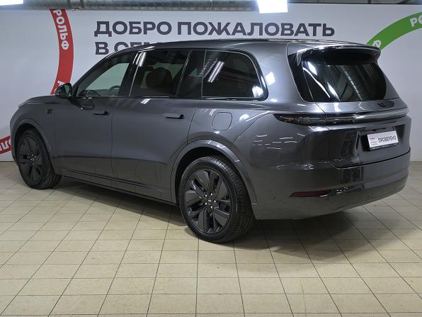 Li Auto (Lixiang) L9 I Рестайлинг с пробегом 2024 года, цена 7 590 000 рублей, 27650 км, внедорожник, Автокод Объявления