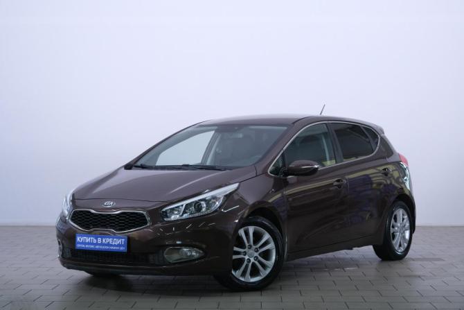 Kia Ceed II с пробегом 2012 года, цена 949 000 рублей, 107000 км, хэтчбек, Автокод Объявления